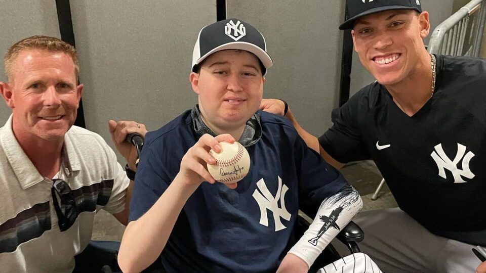 Aaron Judge Signs One of a Kind Baseball Card for Cancer Survivor Mason Ferrulli